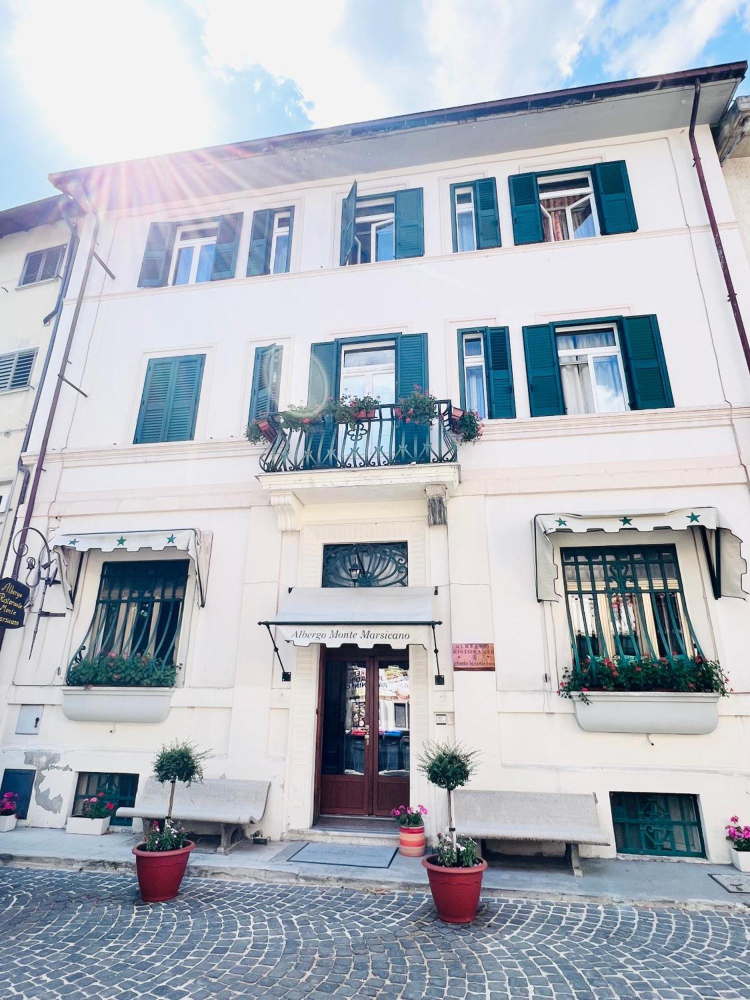 Monte Marsicano Hotel Pescasseroli Kültér fotó