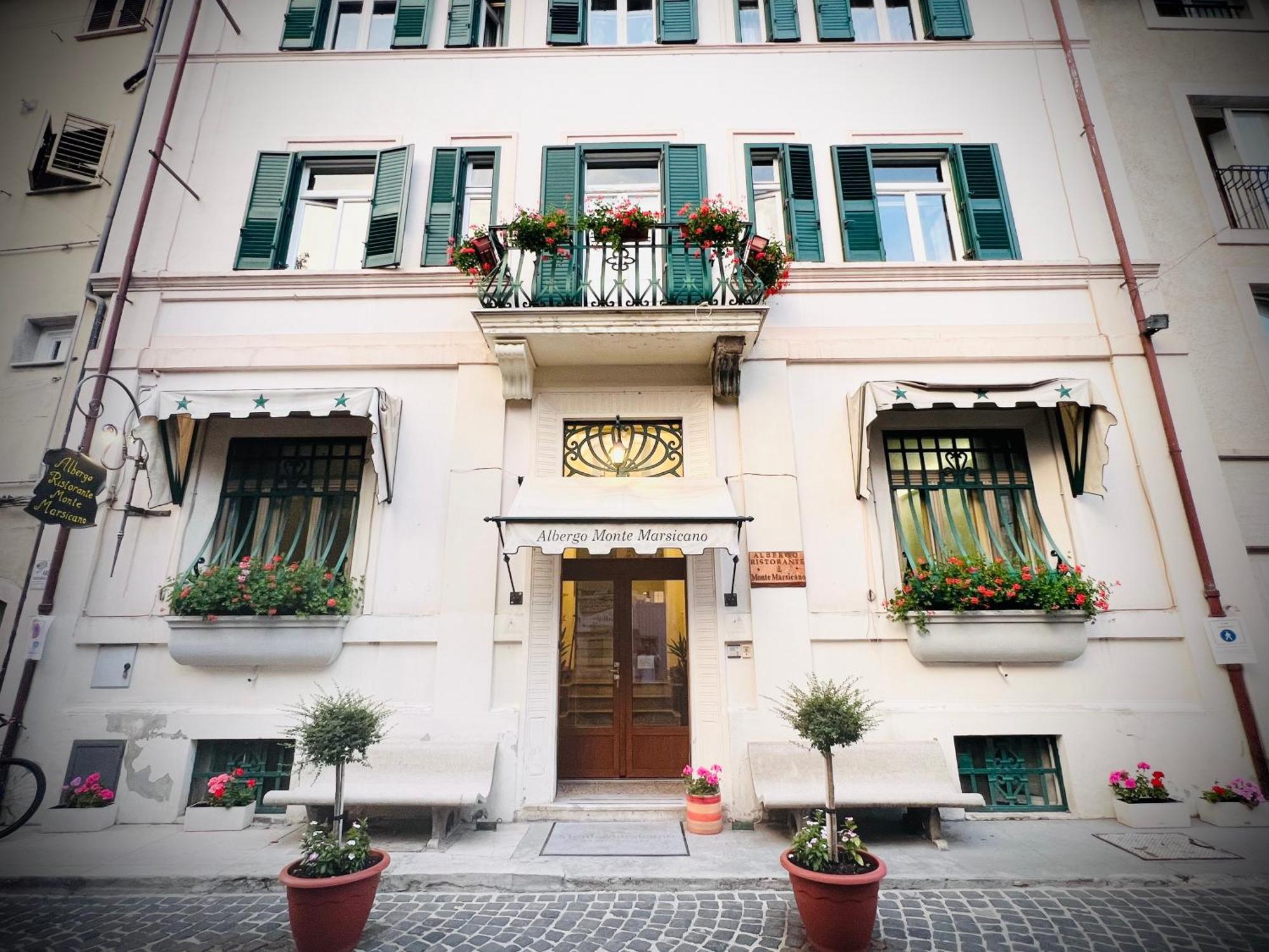 Monte Marsicano Hotel Pescasseroli Kültér fotó